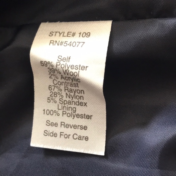 Cabi - Picture 4 of 4